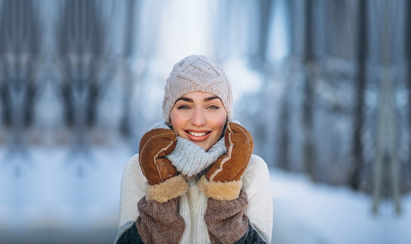 happy-woman-winter