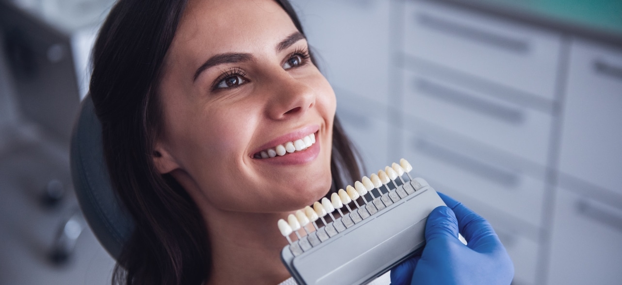 Veneers 101: Essential Tips to Choose Veneers for a Perfect Smile